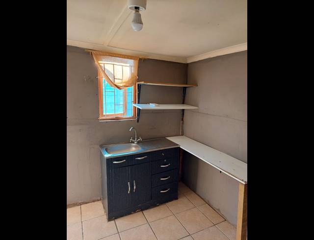 1 BEDROOM PROPERTY TO RENT IN KUILS RIVER SOUTH